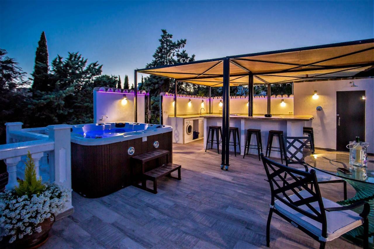 Luxury Villa With Swimming Pool And Jacuzzi Марбелья Экстерьер фото
